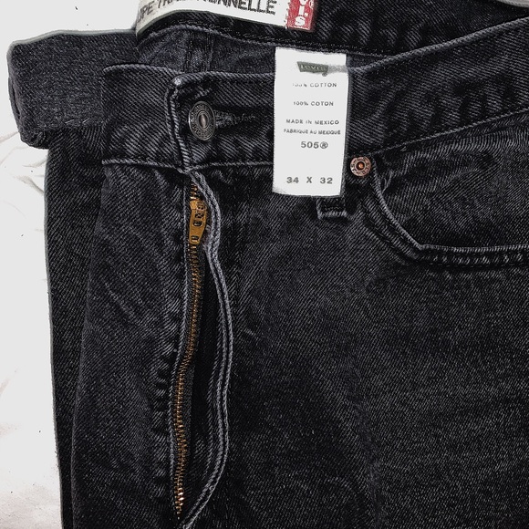 Levi’s Jeans - Picture 6 of 6